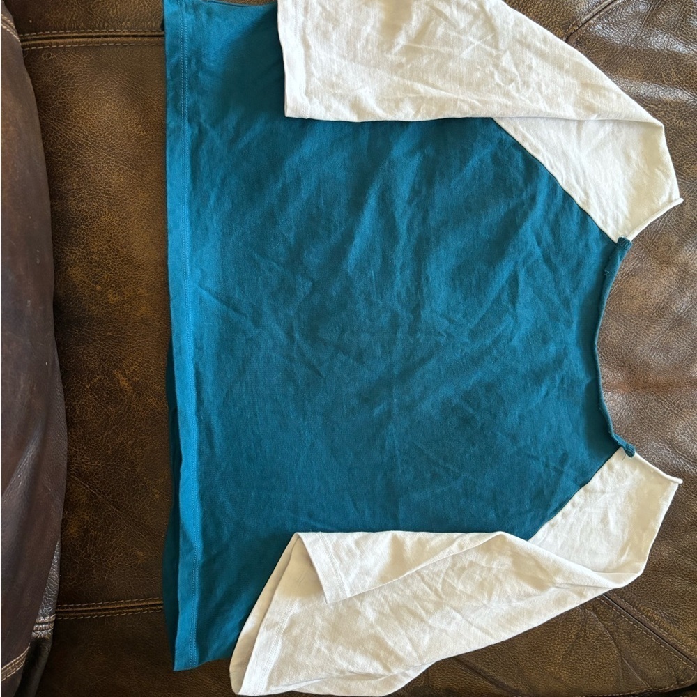 Ivy Park Teal and White crop top - Picture 2 of 7